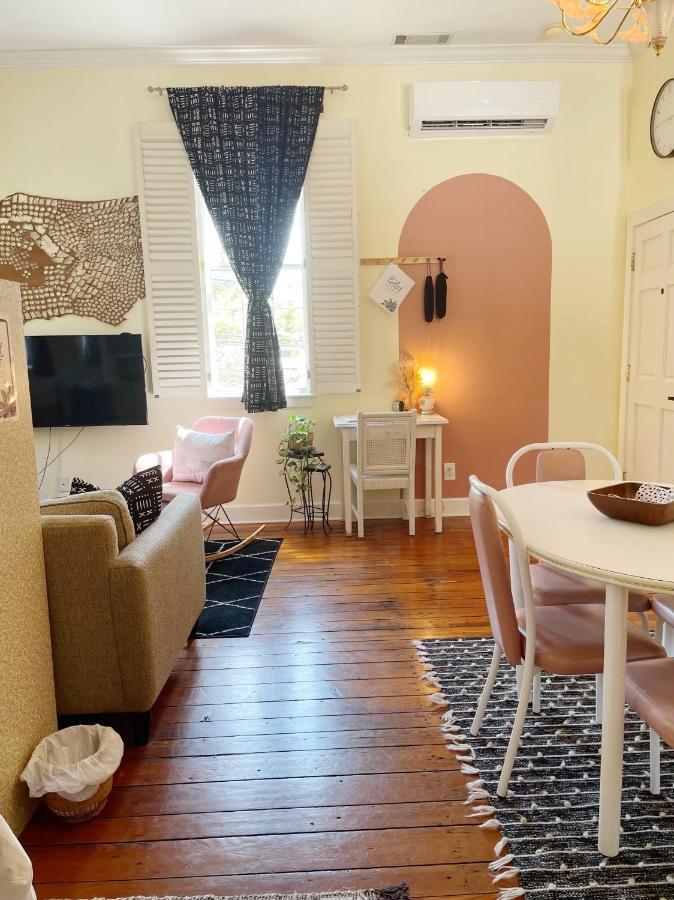 Charming 1885 Parlor Loft Downtown Savannah Stay Exterior foto